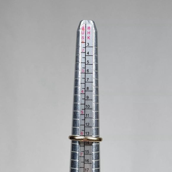 Tiffany and Co. Ring Classic Band Ring 18K Yellow Gold - Picture 3 of 7